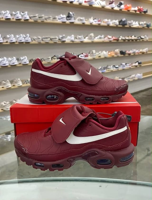 NIKE AIR MAX PLUS TNPO