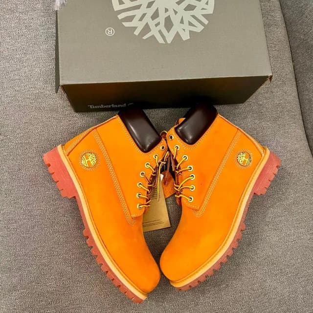 TIMBERLAND CLASSIC SERIES WATERPROOF BOOTS